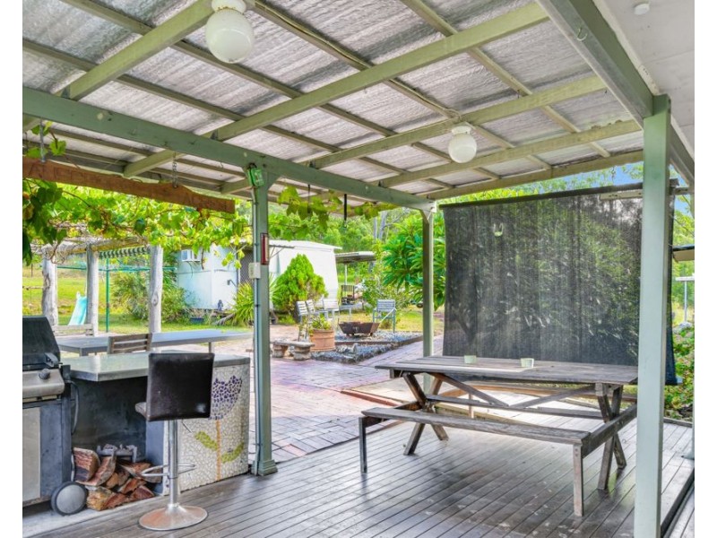 137 Appletree Drive, Kundabung NSW 2441