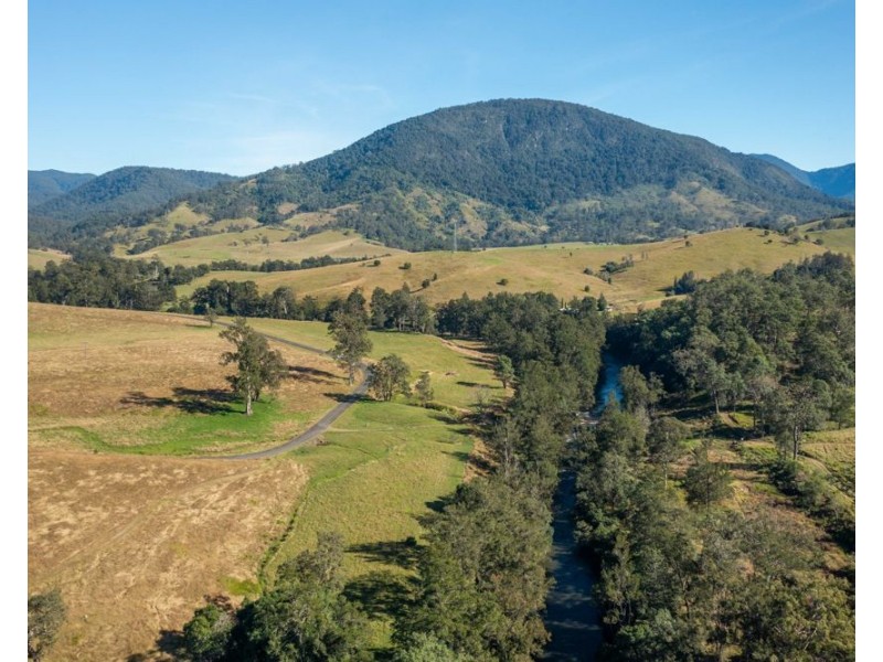 7748 Oxley Highway, Mount Seaview NSW 2446