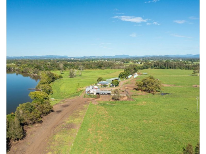 282 Newtons Road, Dumaresq Island NSW 2430