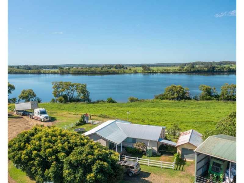 282 Newtons Road, Dumaresq Island NSW 2430