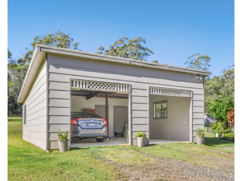 37 Wortley Drive, Crescent Head NSW 2440