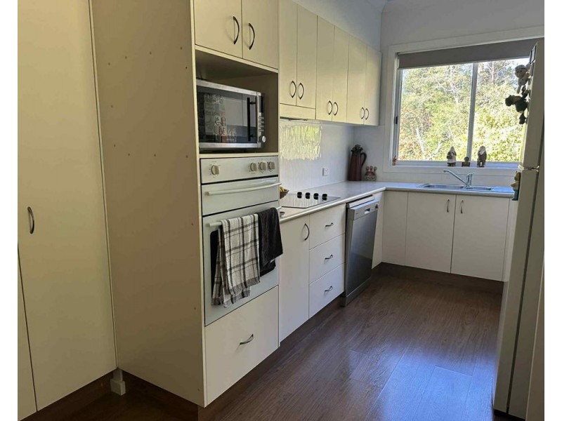 6 Coolamon rd, Lake Innes NSW 2446