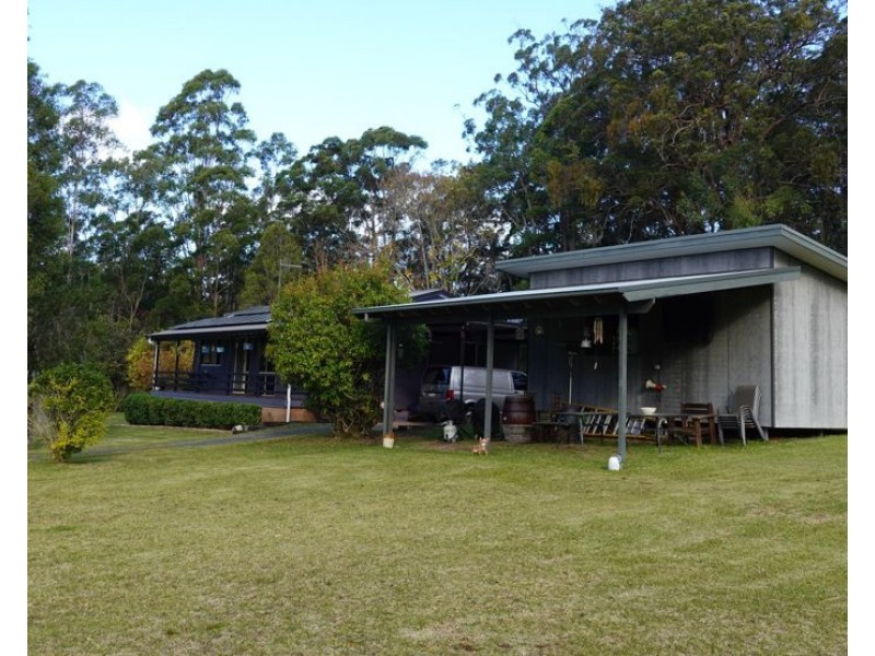 6 Coolamon rd, Lake Innes NSW 2446