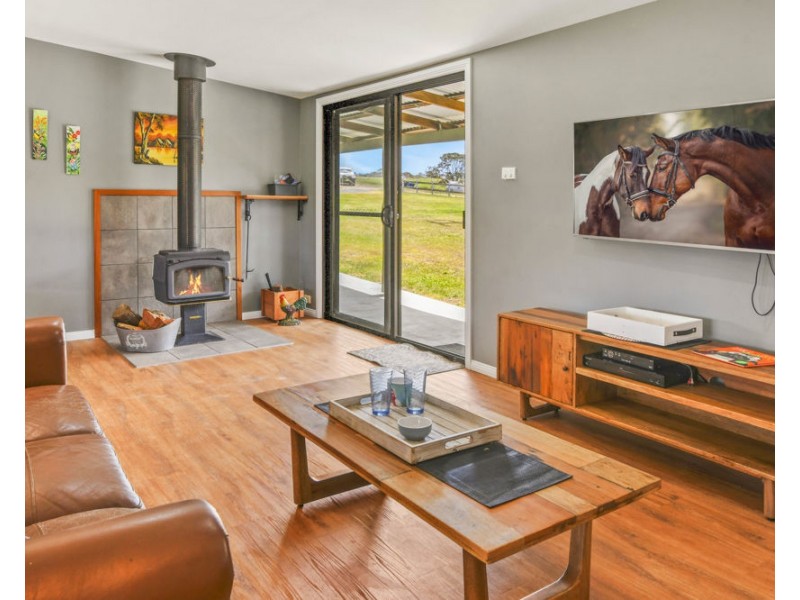 800 Toms Gully Rd, Hickeys Creek NSW 2440