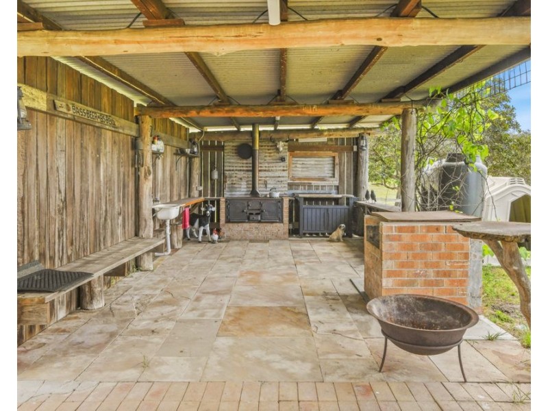 800 Toms Gully Rd, Hickeys Creek NSW 2440