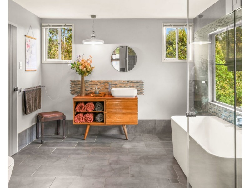 7366 Oxley Highway, Mount Seaview NSW 2446