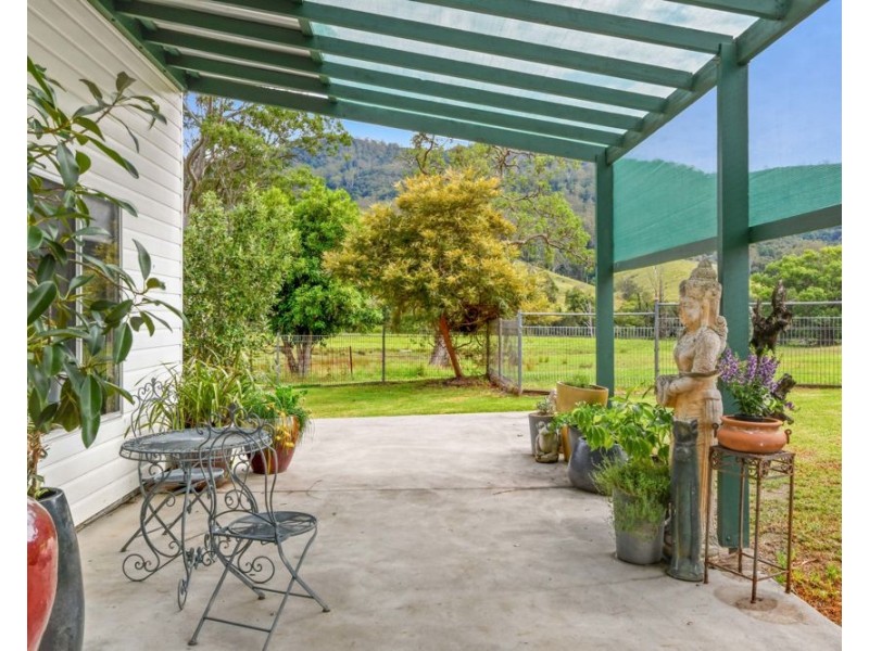 7366 Oxley Highway, Mount Seaview NSW 2446