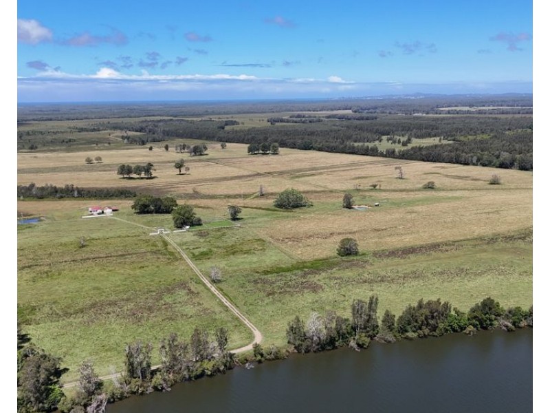 409 Mundays Lane, Limeburners Creek NSW 2444