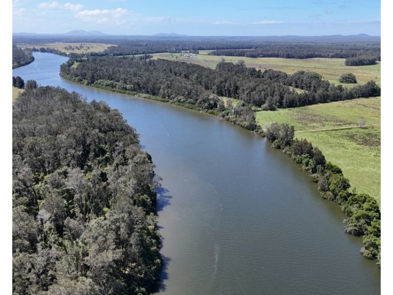 409 Mundays Lane, Limeburners Creek NSW 2444