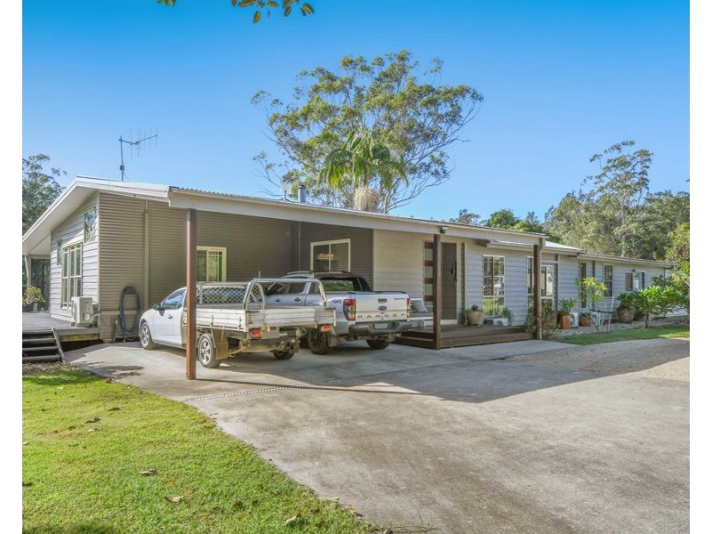 4300 Pacific Highway, Middle Brother NSW 2443