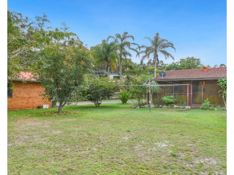 19 Nineteenth Avenue, Stuarts Point NSW 2441