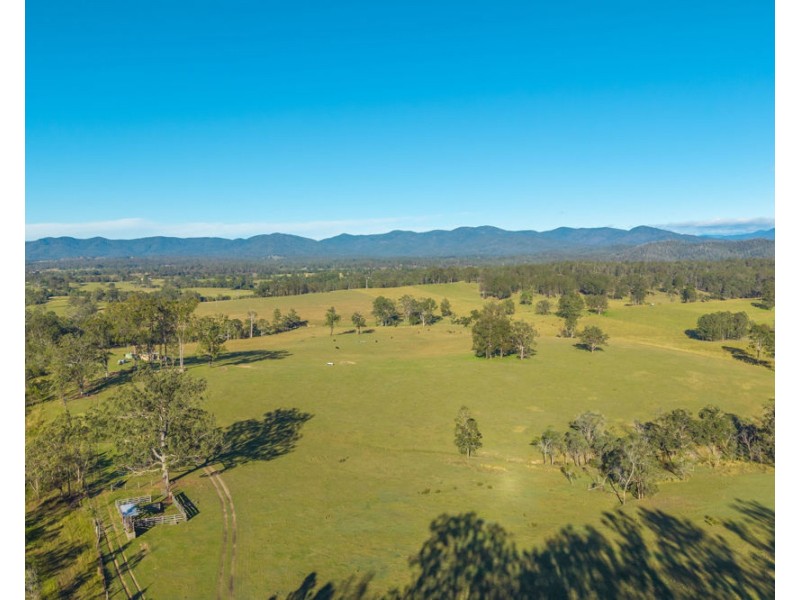 1995 Armidale Road, Willawarrin NSW 2440