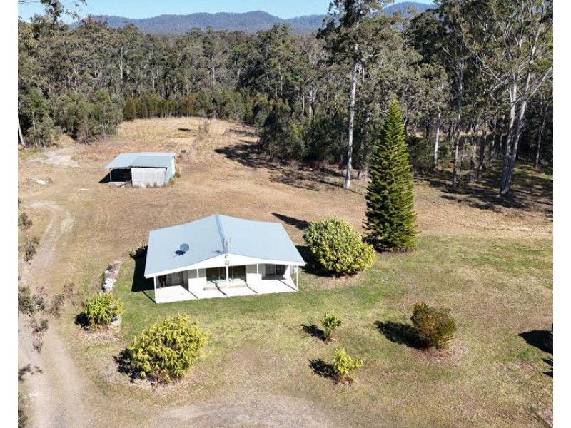 177 Crowther Drive, Kundabung NSW 2441