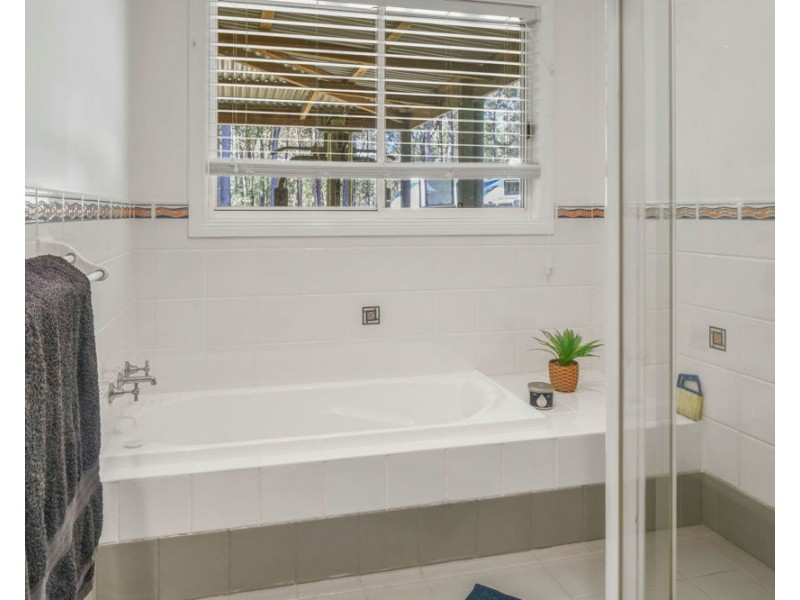28 Rodeo Drive, Kundabung NSW 2441