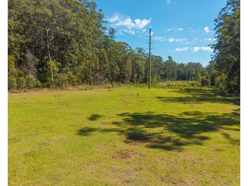 28 Rodeo Drive, Kundabung NSW 2441