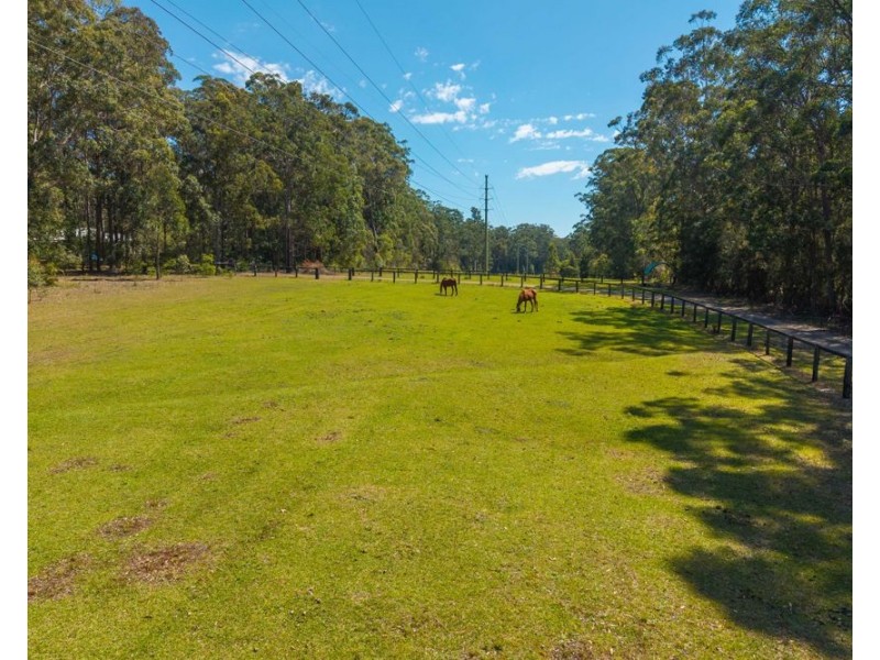 28 Rodeo Drive, Kundabung NSW 2441