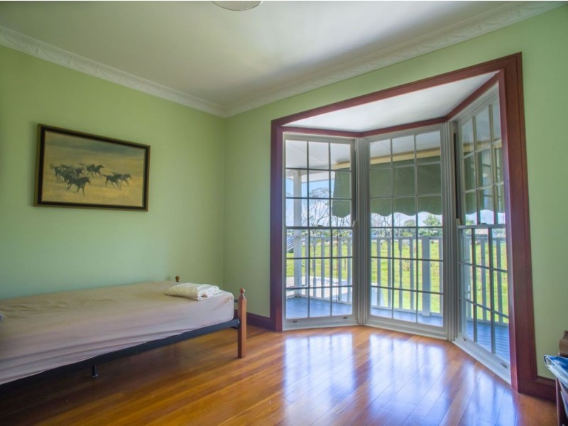 Summer Island NSW 2440