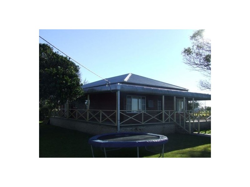 Summer Island NSW 2440