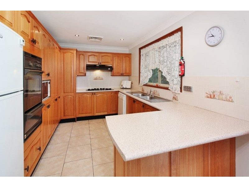 12 Pinetree Avenue, Cranebrook NSW 2749