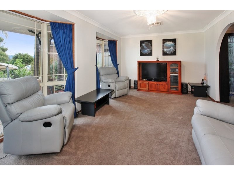 12 Pinetree Avenue, Cranebrook NSW 2749