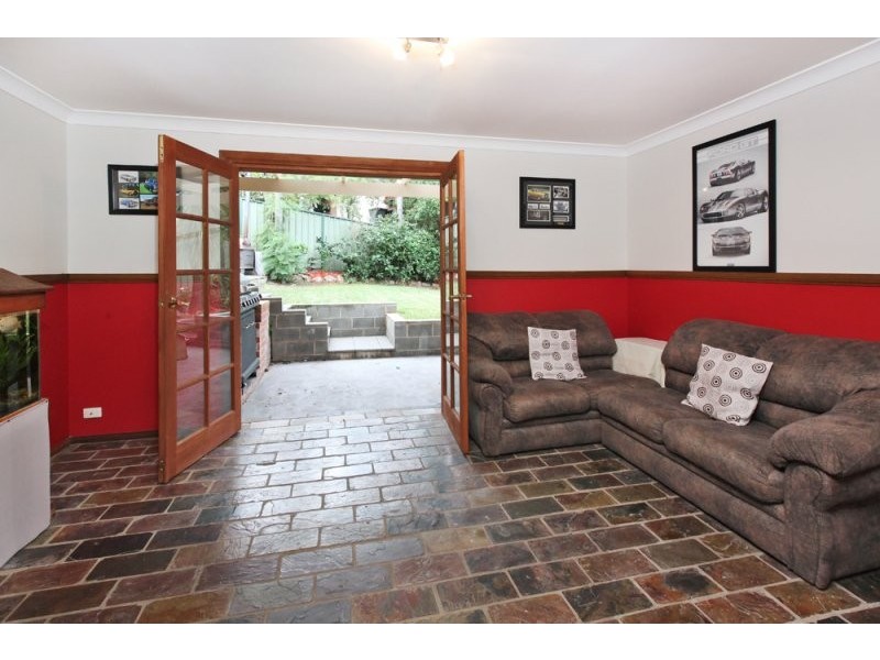 12 Pinetree Avenue, Cranebrook NSW 2749