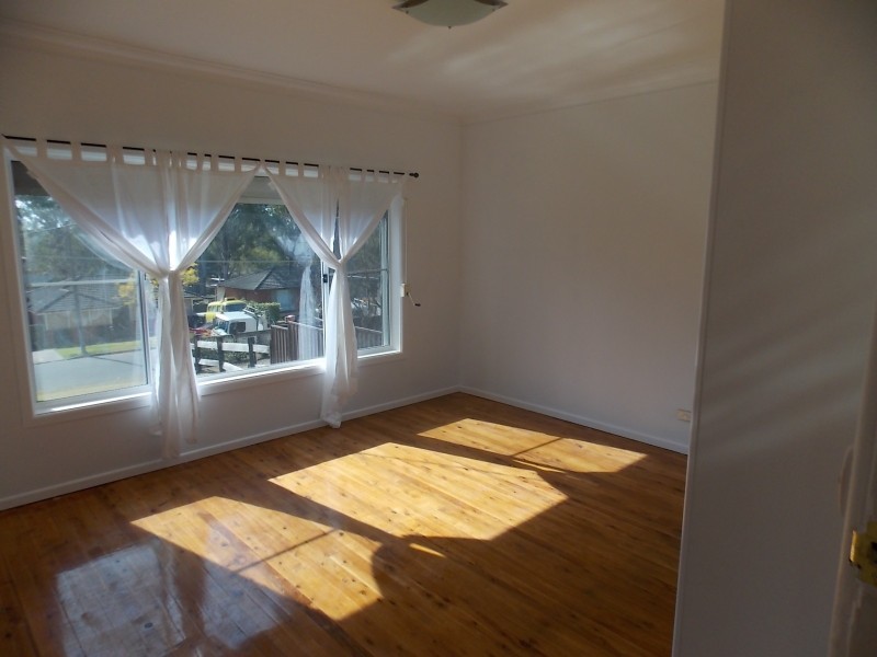 8 Hilltop Road, Penrith NSW 2750