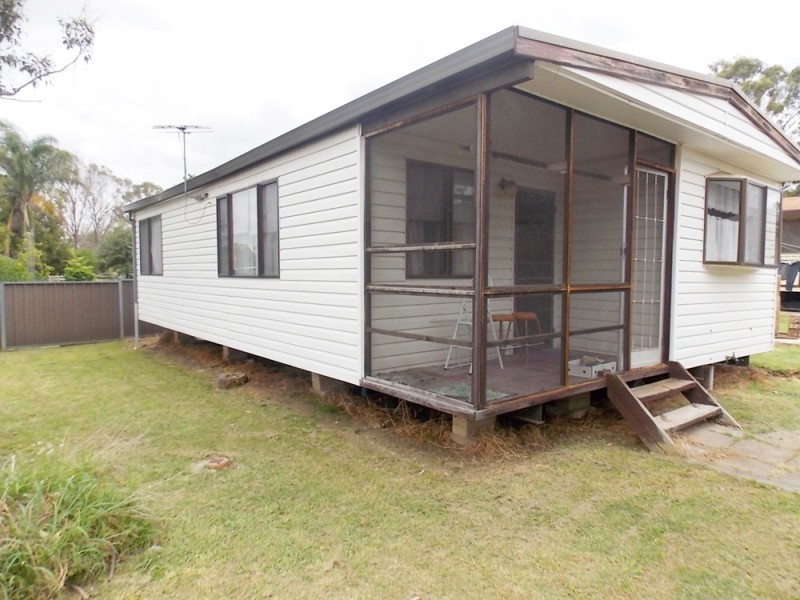 6A Lincoln Drive, Cambridge Park NSW 2747