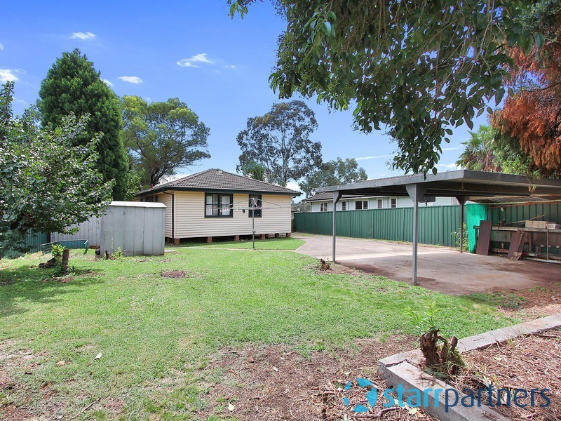 6 Samoa Place, Lethbridge Park NSW 2770