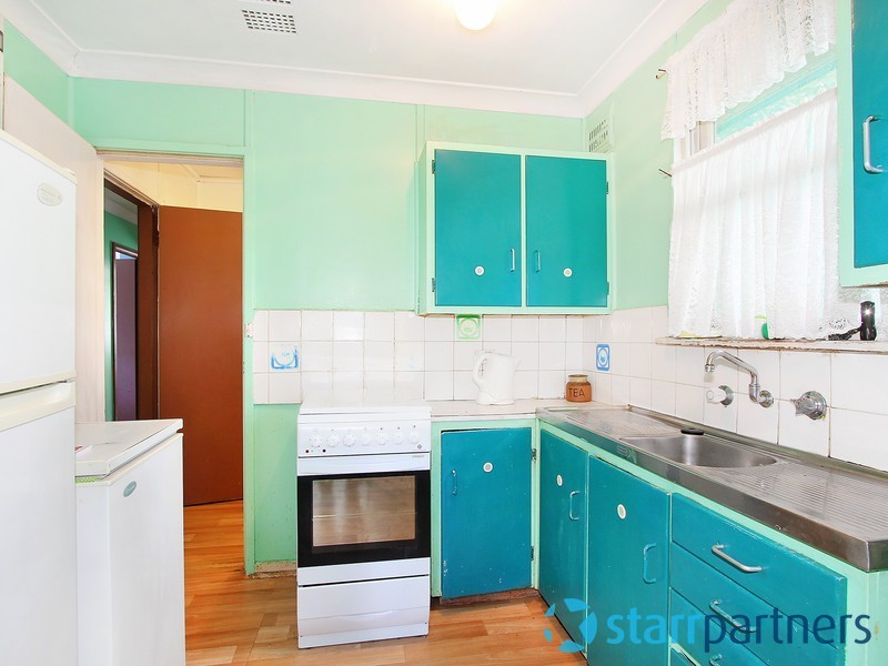 6 Samoa Place, Lethbridge Park NSW 2770