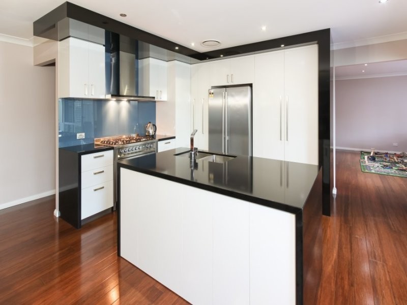 39 Glengarry Drive, Glenmore Park NSW 2745
