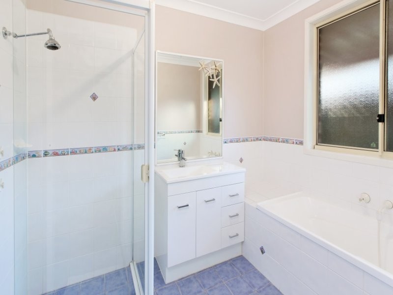 39 Glengarry Drive, Glenmore Park NSW 2745