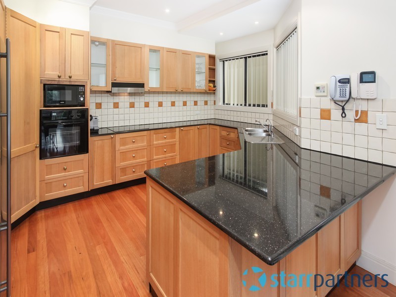 8 Marie Pitt Place, Glenmore Park NSW 2745