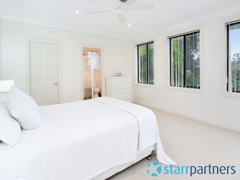 8 Marie Pitt Place, Glenmore Park NSW 2745
