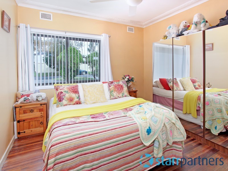 15 Epping Close, Cambridge Park NSW 2747