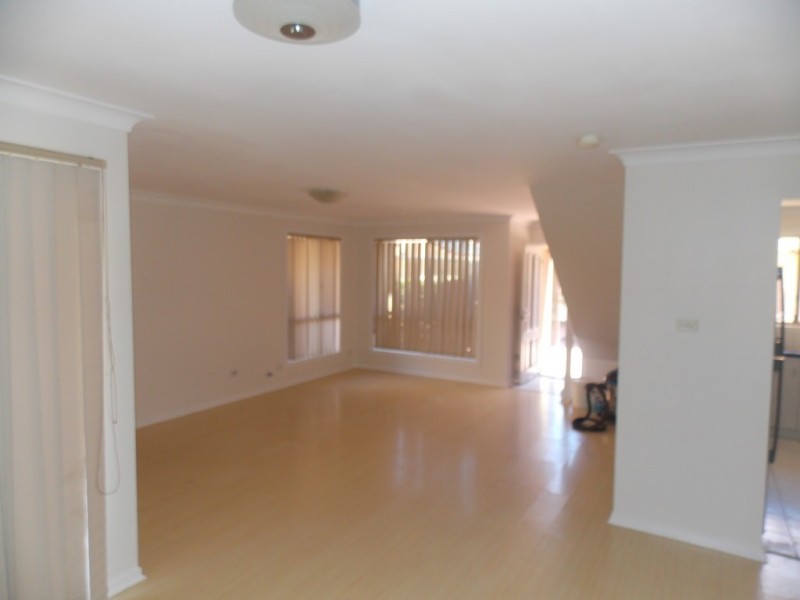 2/20 John Street, St Marys NSW 2760