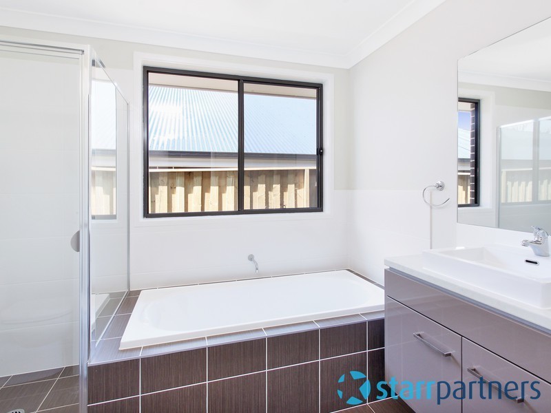 17 James Riley Drive, Glenmore Park NSW 2745