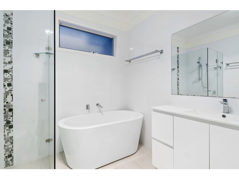 34 Binyang Avenue, Glenmore Park NSW 2745