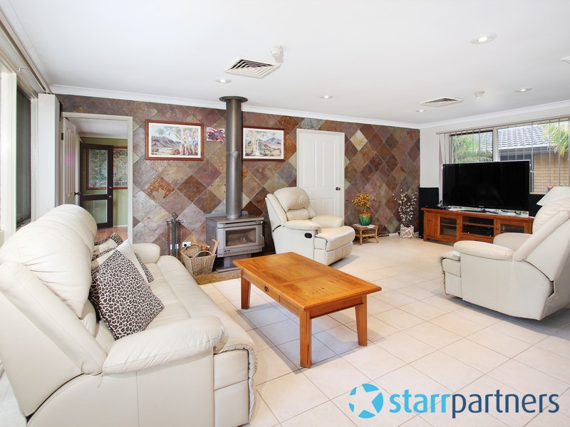 6 Greenway Drive, South Penrith NSW 2750
