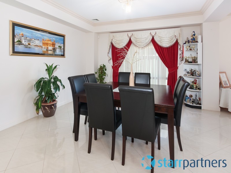 20 Glengarry Drive, Glenmore Park NSW 2745