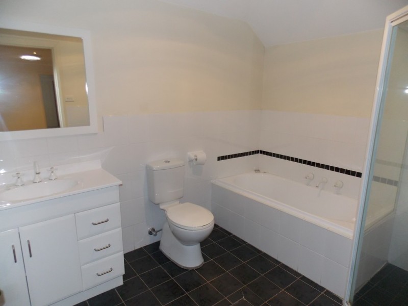 14b Herbert Street, Cambridge Park NSW 2747