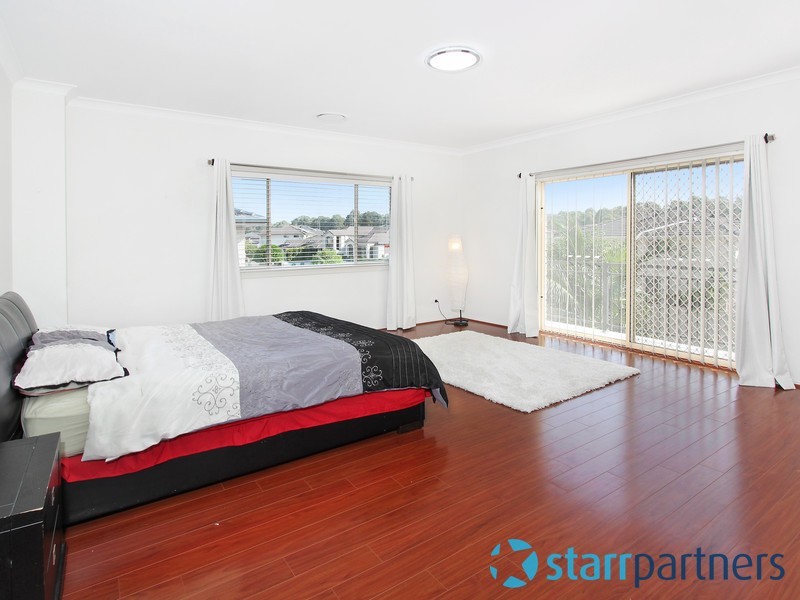 18 Lakewood Terrace, Glenmore Park NSW 2745