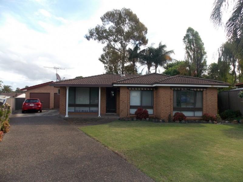 16 Carpenter Place, Minchinbury NSW 2770
