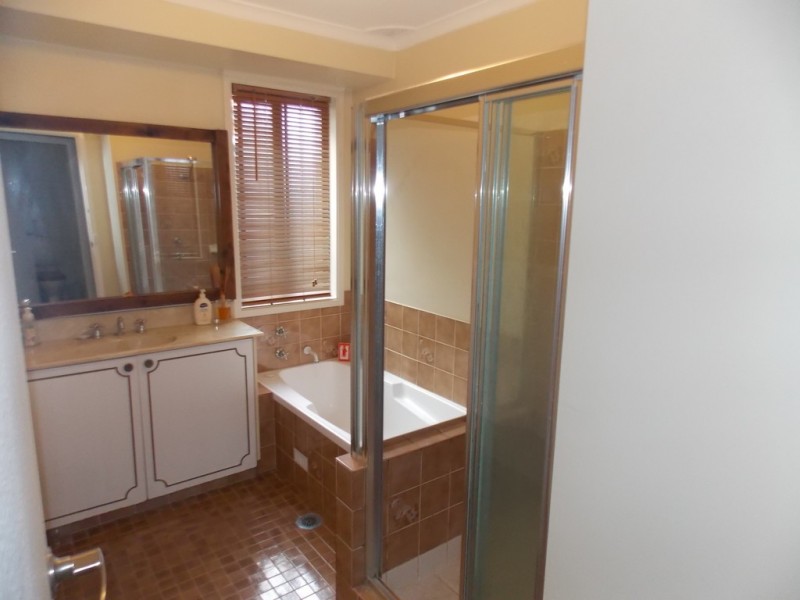 16 Carpenter Place, Minchinbury NSW 2770