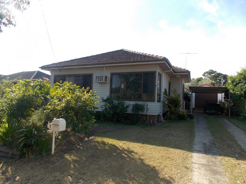 9 Thompson Avenue, St Marys NSW 2760