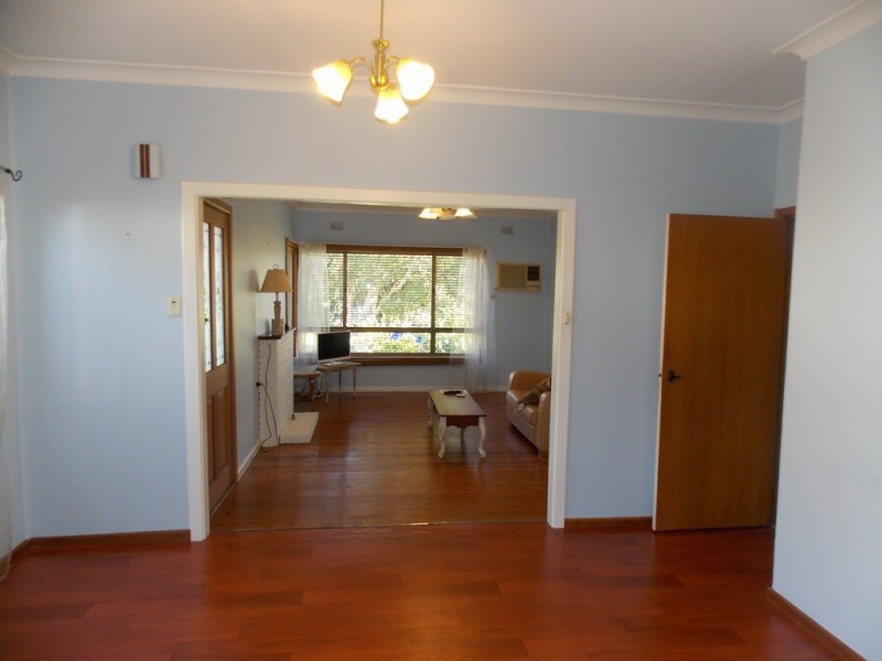 9 Thompson Avenue, St Marys NSW 2760