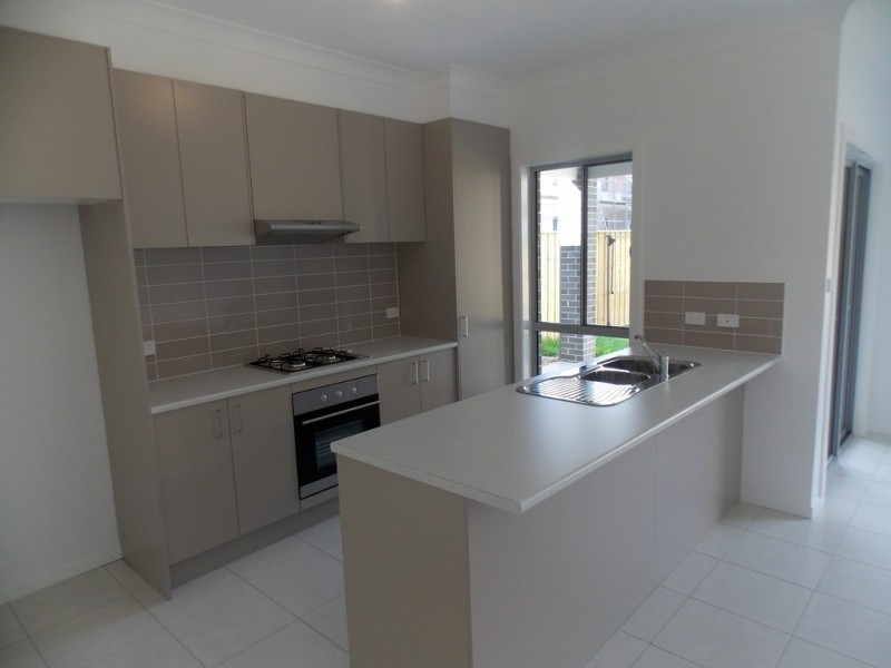 8 Bristol Place, Penrith NSW 2750