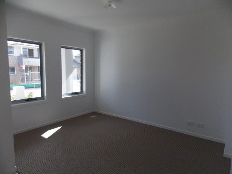 8 Bristol Place, Penrith NSW 2750