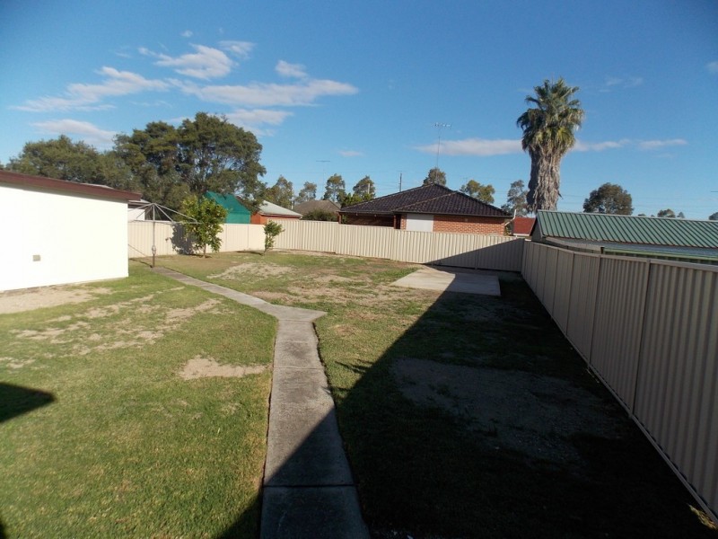 2 Oleander Road, North St Marys NSW 2760