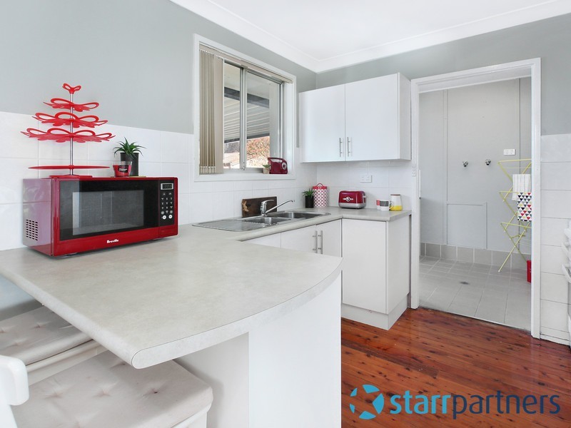 1 Waldron Pl, Cambridge Park NSW 2747