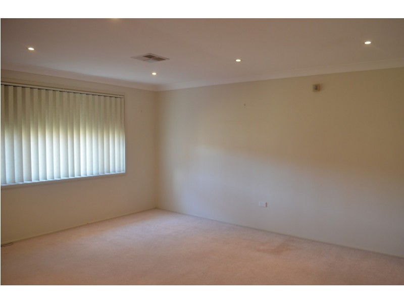 89 Willoring Crescent, Jamisontown NSW 2750